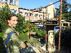 V areÃ¡lu Å¡koly vznikla dÅ™evÄ›nÃ¡ plastika